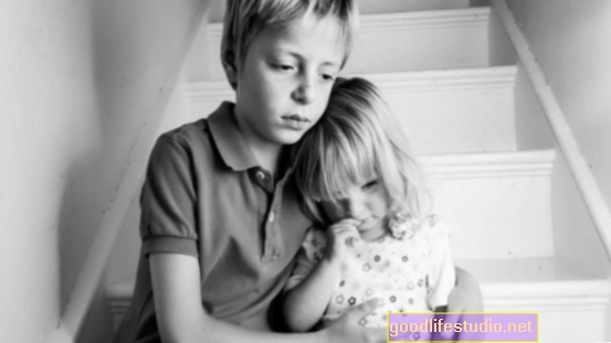 Vaikystės PTSS: mušimas nėra „apie meilę“, o apie įtūžį