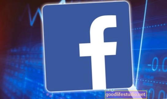Как Facebook, социалните мрежи изтичат вашата поверителност