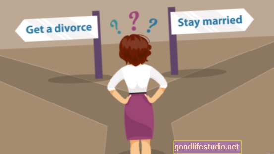 Kas peaksite lahutusega viivitama? 3 viisi, kuidas paarid selle ära panevad